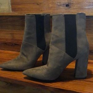 Guess pointed toe boots